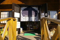 Medium_02　建物出入口